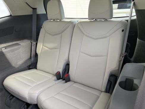 Used 2020 Cadillac XT6 Premium Luxury image 13