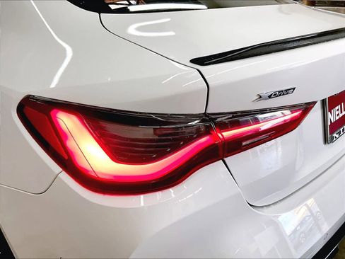 Used 2023 BMW M4 xDrive Competition image 29