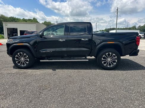 New 2026 GMC Canyon Denali AWD/4WD image 9