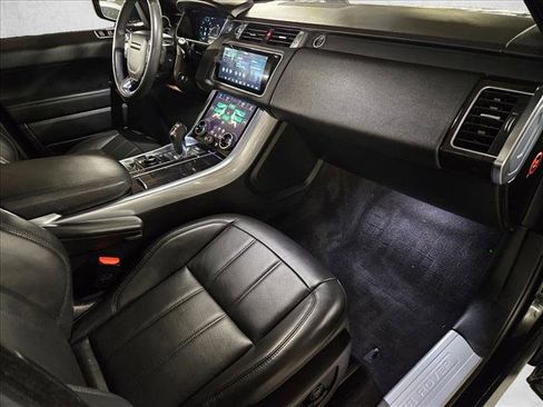Used 2019 Land Rover Range Rover Sport HSE image 21