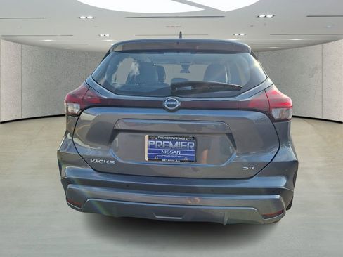 Used 2023 Nissan Kicks SR w/ SR Premium Package image 4