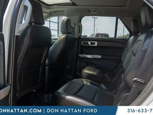 Used 2023 Ford Explorer XLT w/ Equipment Group 202A AWD/4WD image 21