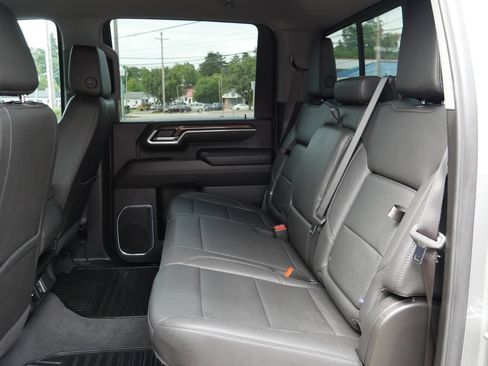 Used 2025 Chevrolet Silverado 2500 LT w/ Safety Package AWD/4WD image 18