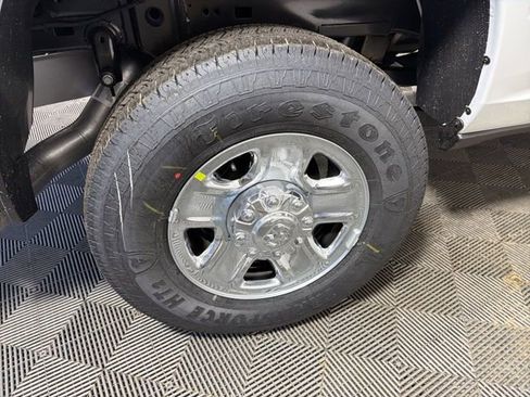 New 2026 RAM 2500 Tradesman AWD/4WD image 7