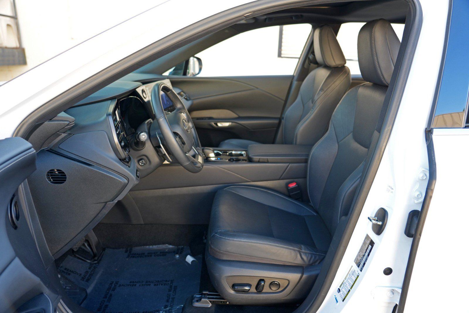Used 2023 Lexus RX 350 Premium Plus w/ Cold Area Package FWD image 17
