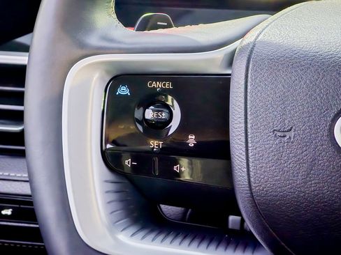 Used 2025 INFINITI QX80 Luxe image 43