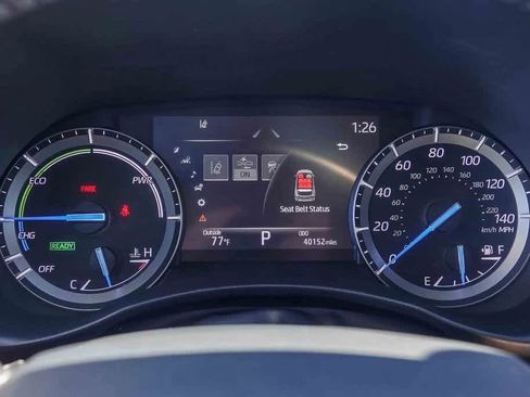 Used 2021 Toyota Highlander XLE image 21