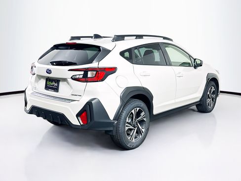 Used 2024 Subaru Crosstrek 2.0i Premium AWD/4WD image 9