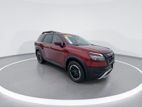 Used 2023 Nissan Pathfinder Rock Creek image 2