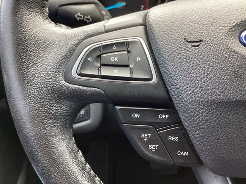 Used 2019 Ford Escape SE FWD image 31