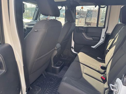 Used 2016 Jeep Wrangler Unlimited Sport AWD/4WD image 15
