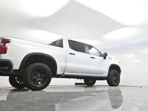 Used 2025 Chevrolet Silverado 1500 ZR2 AWD/4WD image 64