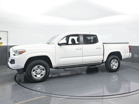 Used 2022 Toyota Tacoma 2WD Double Cab image 2
