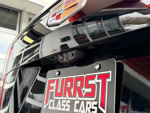 Used 2023 Cadillac Escalade ESV Sport w/ Touring Package image 9