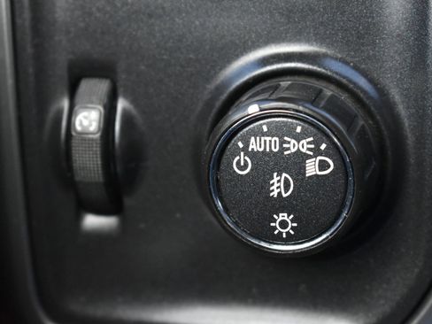 Used 2017 Chevrolet Silverado 1500 LT w/ All Star Edition image 21