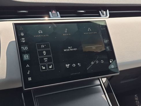 Certified 2026 Land Rover Range Rover Evoque S AWD/4WD image 28