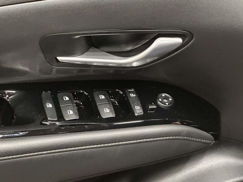 Used 2023 Hyundai Tucson Limited AWD/4WD image 11