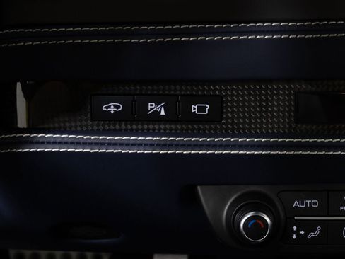 Used 2022 Ferrari F8 Tributo image 34