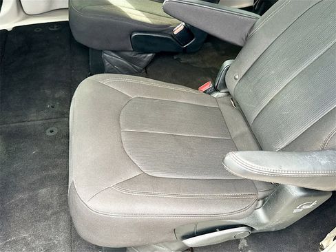 Used 2017 Chrysler Pacifica Touring Plus w/ Tire & Wheel Group image 28