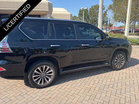 Used 2022 Lexus GX 460 Luxury w/ Accessory Package image 8