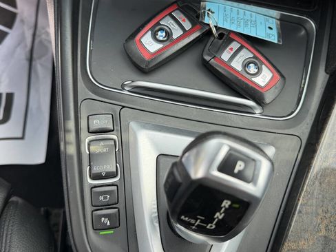 Used 2017 BMW 330e image 20