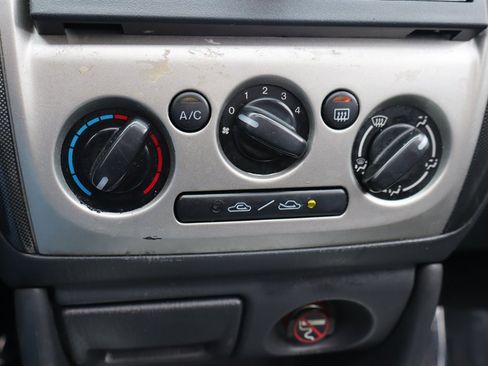 Used 2003 MAZDA Protege5 FWD image 23