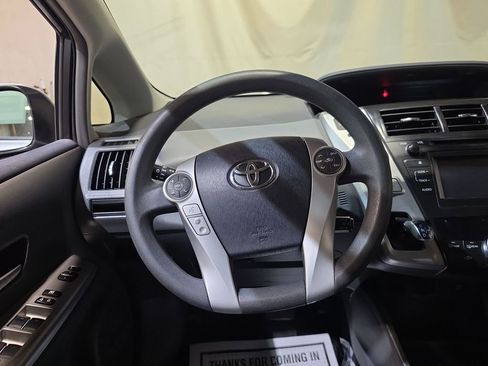 Used 2014 Toyota Prius V Three FWD image 11