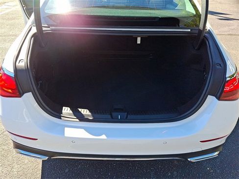 Used 2024 Mercedes-Benz E 350 4MATIC Sedan image 28