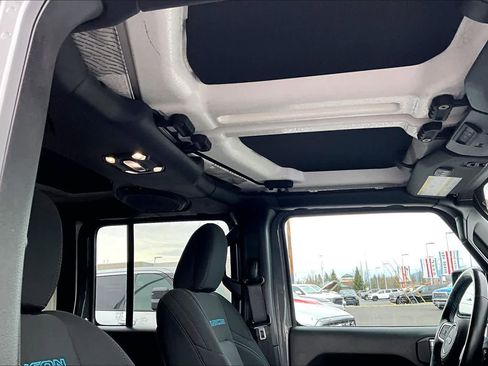 Used 2021 Jeep Wrangler Unlimited Rubicon w/ Dual Top Group image 30
