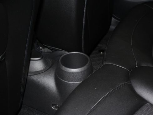 Used 2018 MINI Cooper S image 23