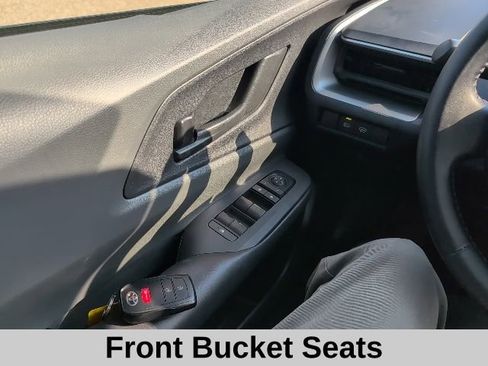 Used 2025 Toyota Prius LE image 11