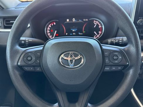Used 2024 Toyota RAV4 XLE FWD image 34