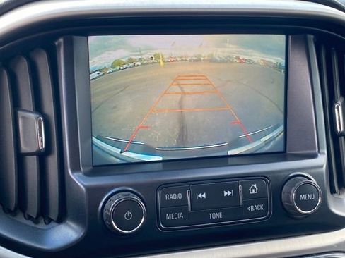 Certified 2017 GMC Canyon SLT w/ Driver Alert Package image 11