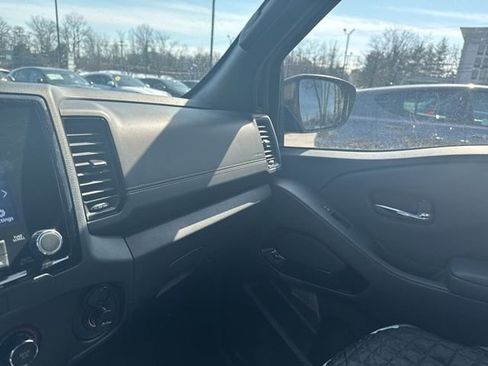 Used 2023 Nissan Frontier SV w/ Midnight Edition Package image 12