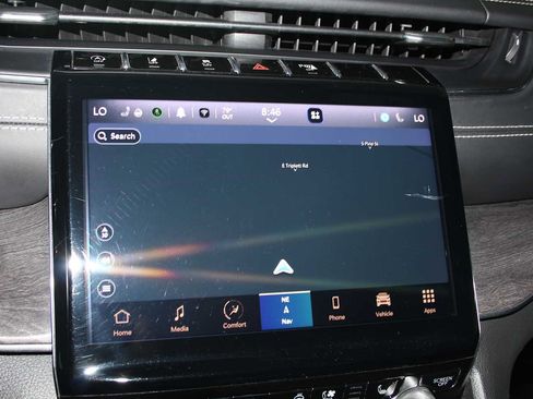 Used 2021 Jeep Grand Cherokee L Overland w/ Luxury Tech Group IV AWD/4WD image 39
