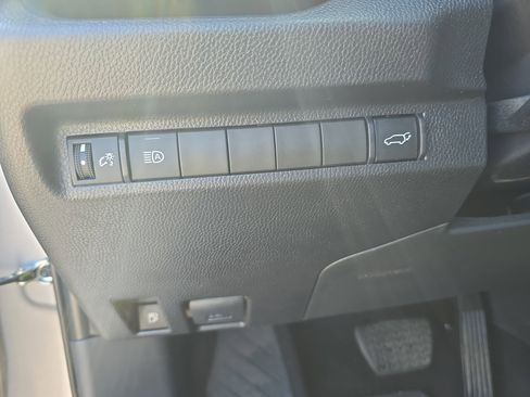 Used 2024 Toyota RAV4 XSE AWD/4WD image 22