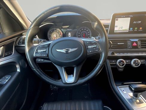 Used 2020 Genesis G70 2.0T w/ Elite Package RWD image 8