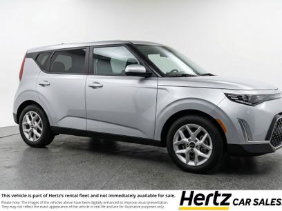 Used 2025 Kia Soul LX w/ LX Technology Package