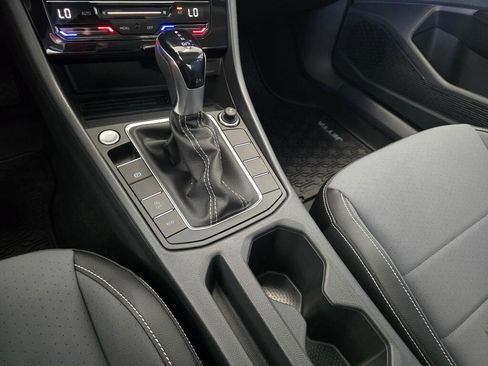 New 2026 Volkswagen Jetta SE FWD image 31