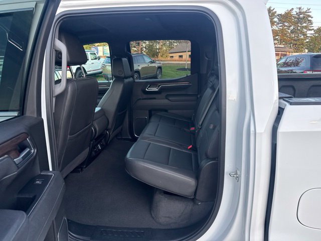 Used 2025 GMC Sierra 1500 SLT AWD/4WD image 16