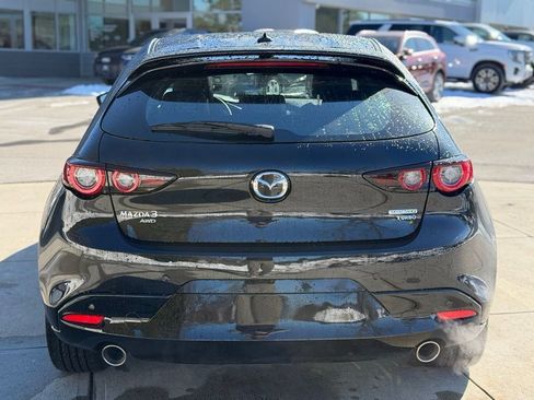 New 2026 MAZDA MAZDA3 Hatchback w/Premium Plus Pkg image 11