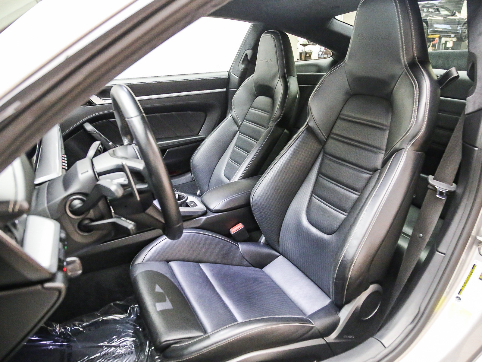Certified 2021 Porsche 911 Turbo S AWD/4WD image 5
