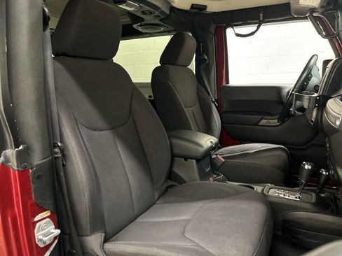Used 2013 Jeep Wrangler Sport image 10