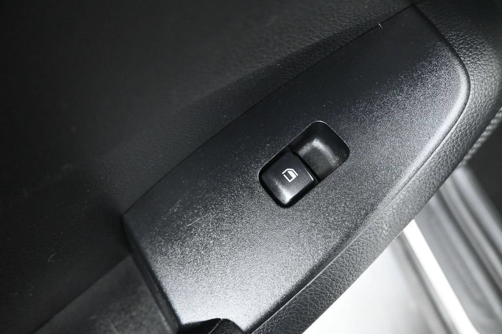 Used 2025 Kia Seltos LX AWD/4WD image 10
