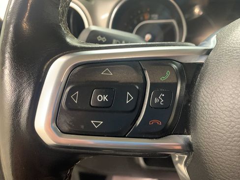 Used 2019 Jeep Wrangler Unlimited Sahara w/ Cold Weather Group AWD/4WD image 10