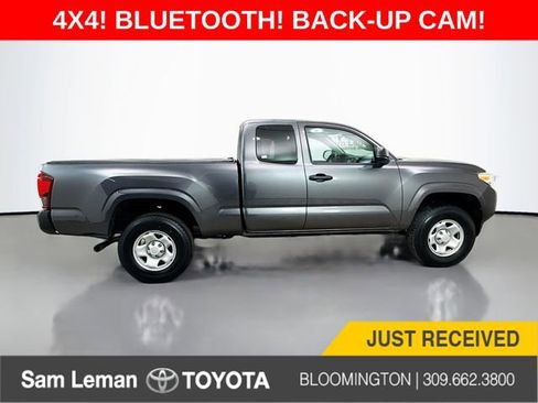 Used 2020 Toyota Tacoma SR image 8