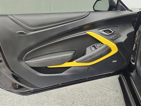 Used 2020 Chevrolet Camaro SS RWD image 29