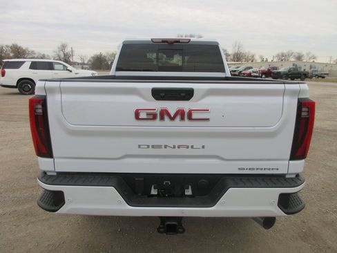 New 2026 GMC Sierra 2500 Denali image 6
