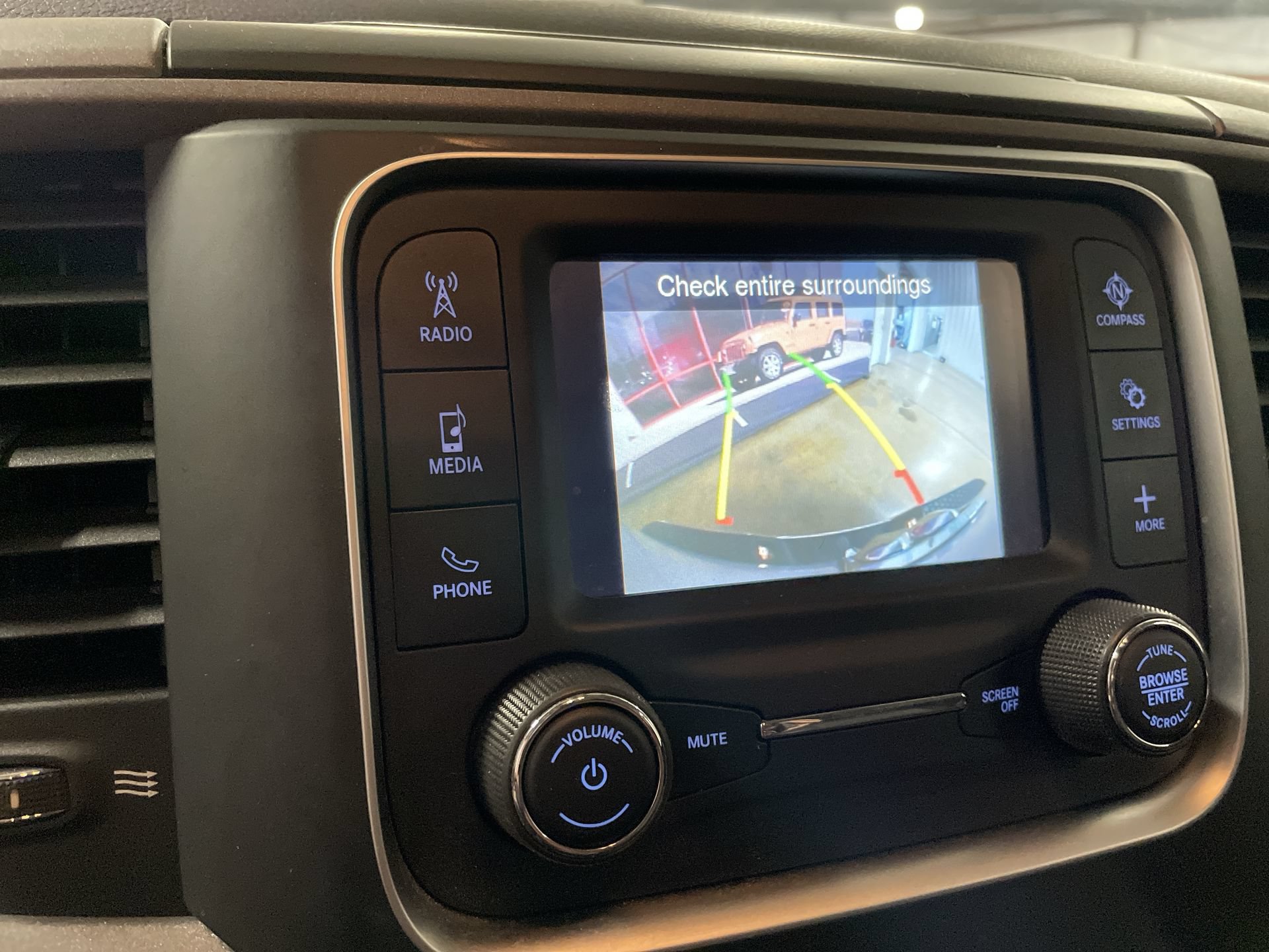 Used 2022 RAM 1500 Tradesman w/ Chrome Appearance Group AWD/4WD image 19