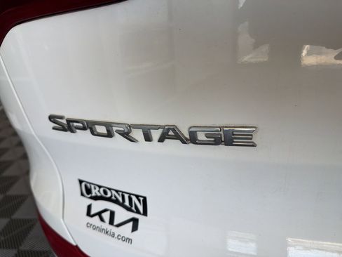 Used 2016 Kia Sportage LX w/ LX Popular Package image 7